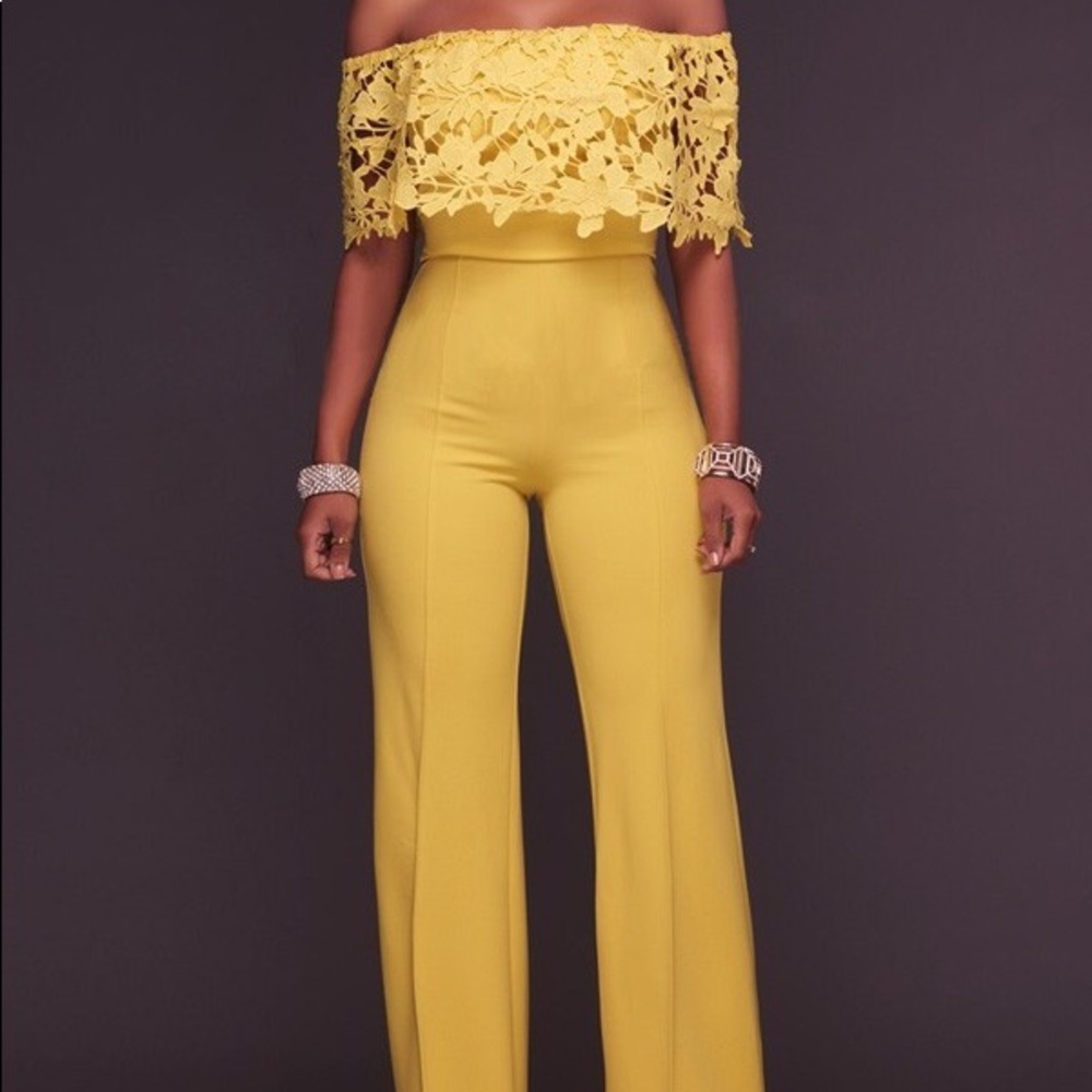 NWOT Yellow jumpsuit Sz S